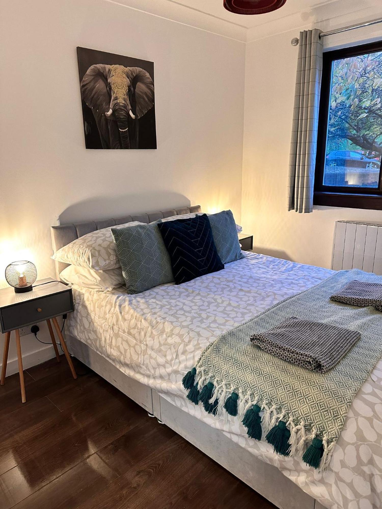 Brightcentral Apartment With Parking Glasgow Luaran gambar