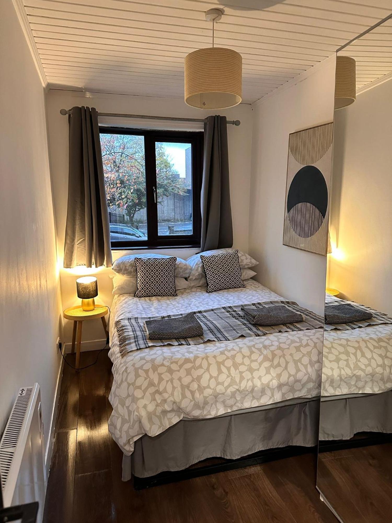 Brightcentral Apartment With Parking Glasgow Luaran gambar